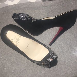 Black heels open toe with stones